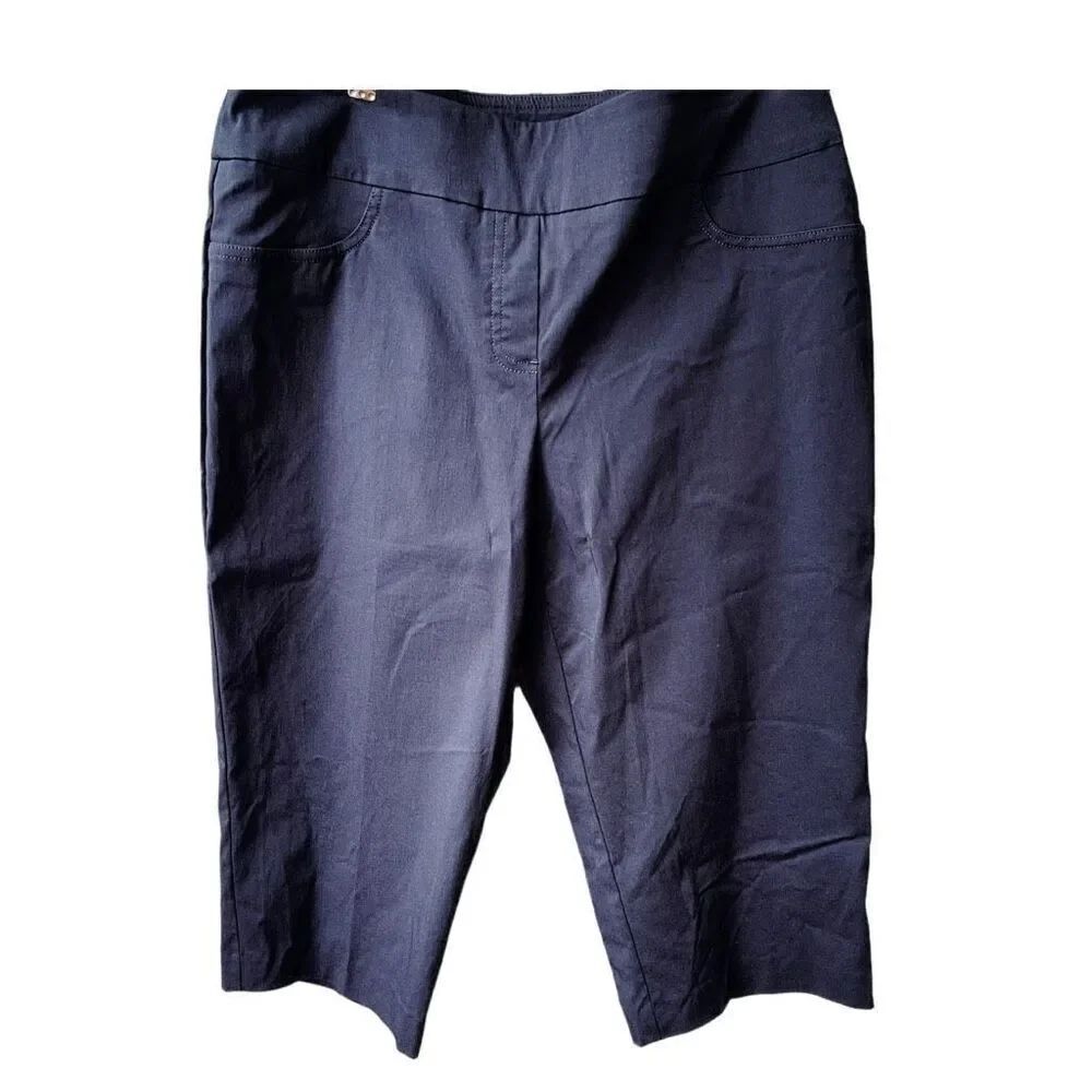 NWT Rubie Rd. Navy size 14P capris.Slimming Contour waistband Pant.